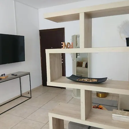 Spacious 2 Bedroom شقة