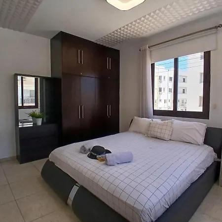 アパート Spacious 2 Bedroom *